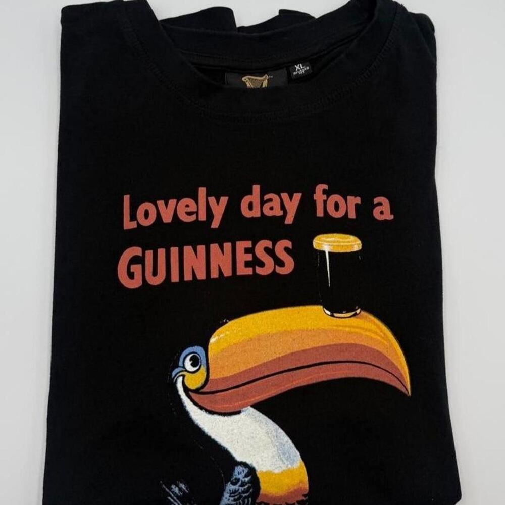 Guinness tucán. Lovely day for a Guinness shirt tagged XL, Fits like a large.
